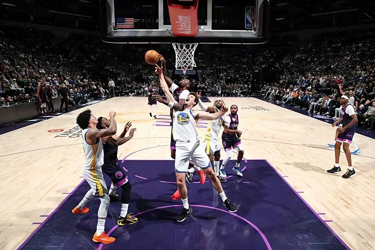 九游官方网站-外线投篮方面的手感依然没有恢复，勇士内线新星必须尽快有所提升